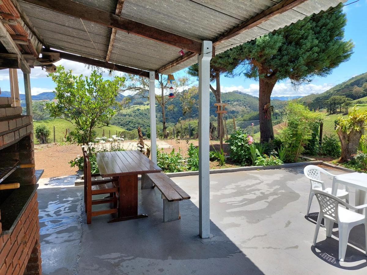 Casa Aconchegante Na Roca C/ Piscina/Churrasqueira กอนซัลวิซ ภายนอก รูปภาพ