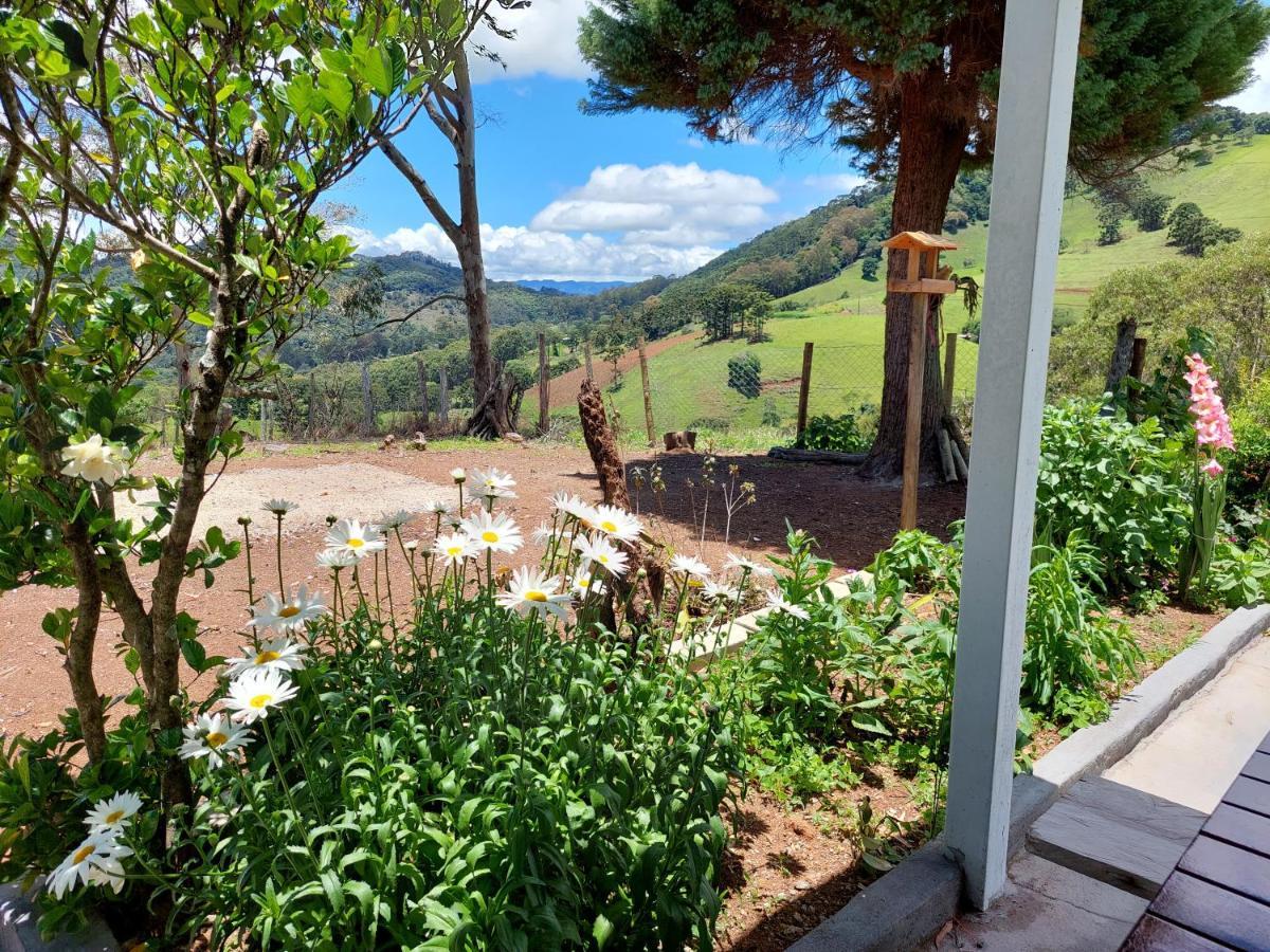 Casa Aconchegante Na Roca C/ Piscina/Churrasqueira กอนซัลวิซ ภายนอก รูปภาพ