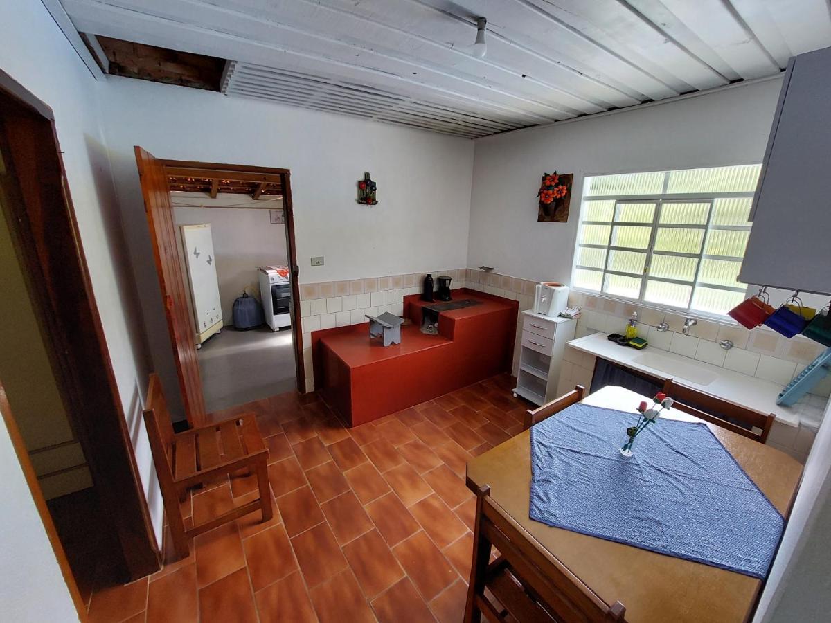 Casa Aconchegante Na Roca C/ Piscina/Churrasqueira กอนซัลวิซ ภายนอก รูปภาพ
